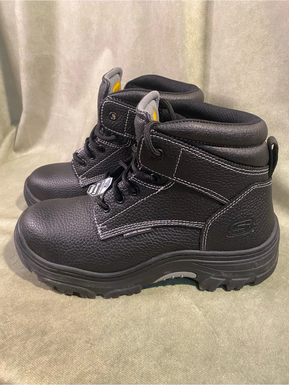 Skechers Work Men's Black Lace-Up Steel Toe Boots Sz 8.5 new